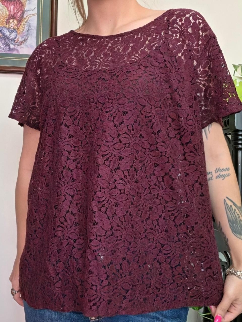 Women's Lace Short-Sleeve Top in Burgundy